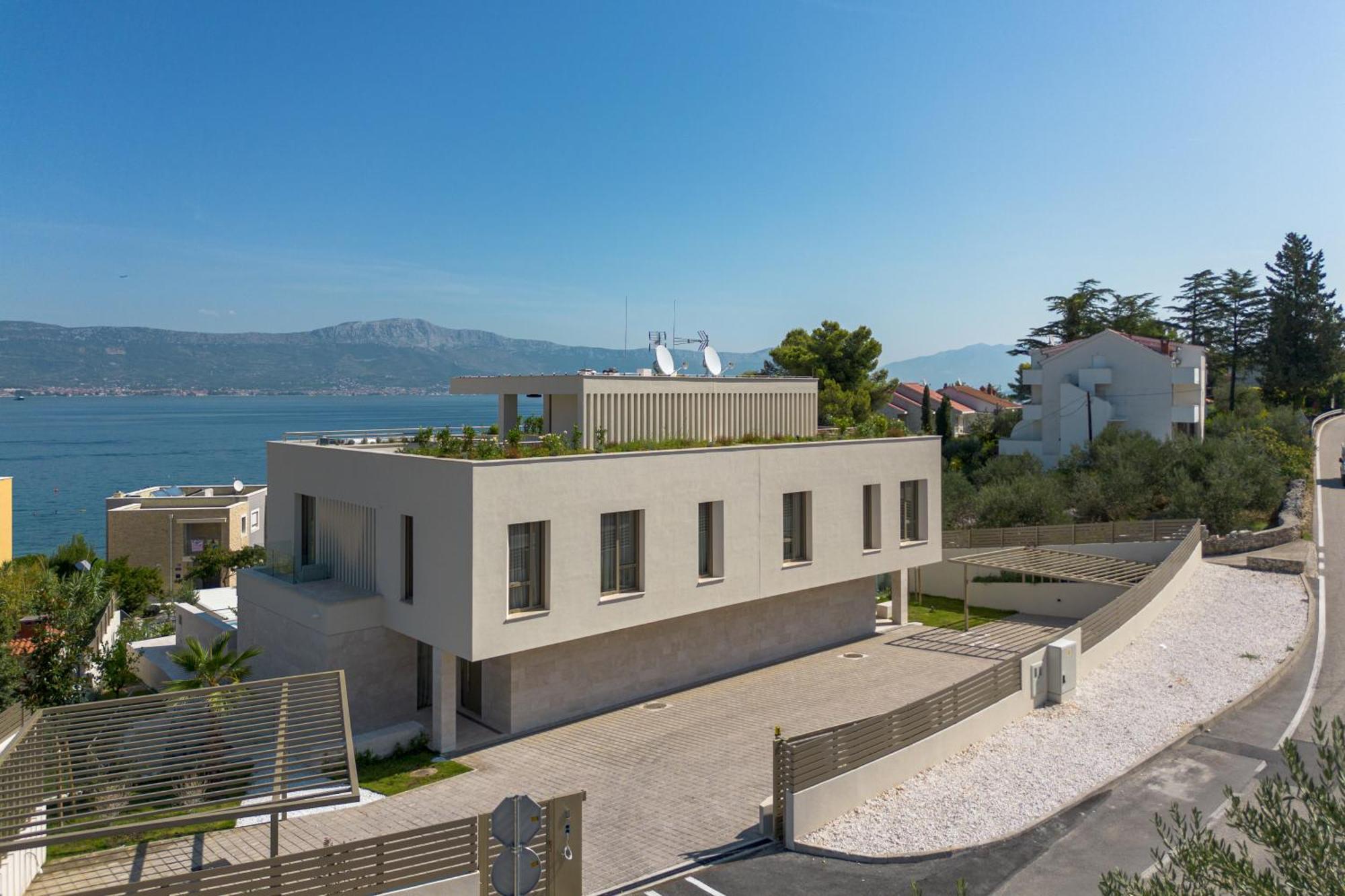 Acadia Beach Villas & Apartments 斯拉汀 外观 照片