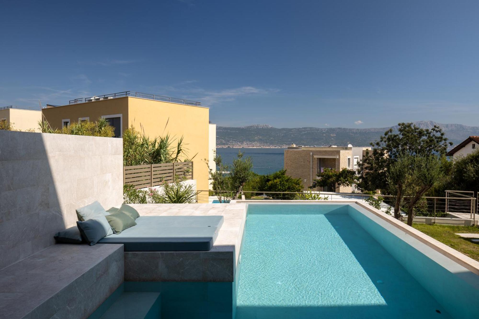 Acadia Beach Villas & Apartments 斯拉汀 外观 照片