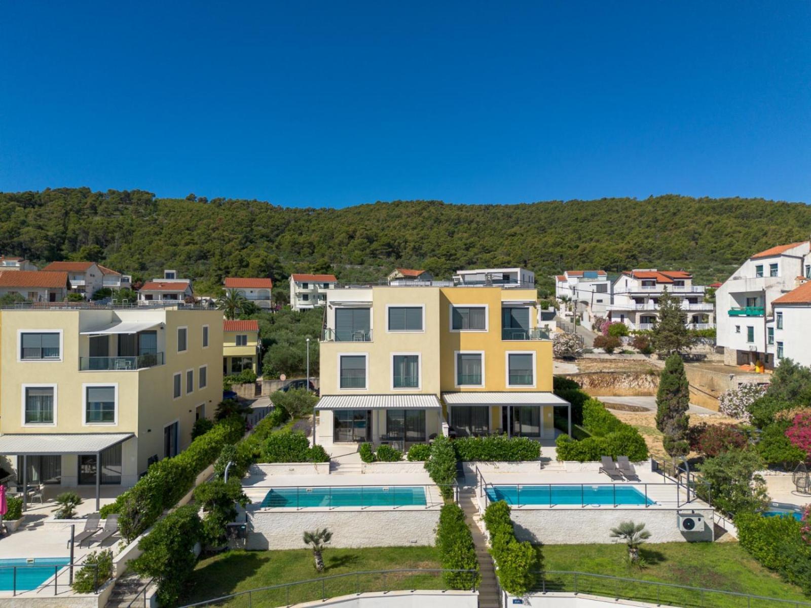 Acadia Beach Villas & Apartments 斯拉汀 外观 照片